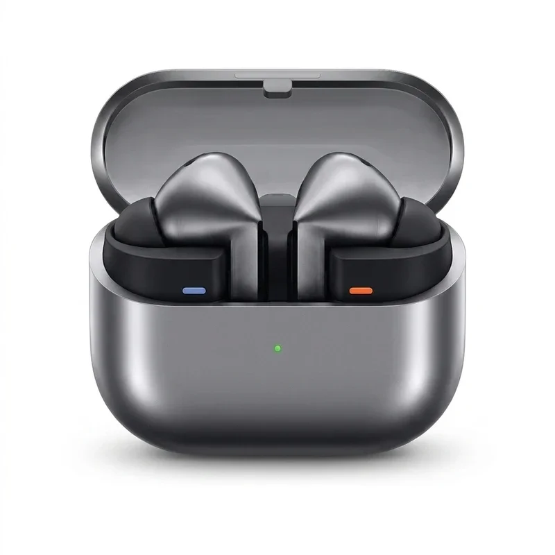 هدفون بلوتوثی سامسونگ مدل Galaxy Buds3 Pro دارای نویز کنسلینگ فعال (ANC)، درگاه شارژ USB Type-C، شارژ بی سیم، با قابلیت اتصال به چند دستگاه، پشتیبانی از فرمان لمسی، پشتیبانی از دستیار صوتی، مقاوم در برابر آب